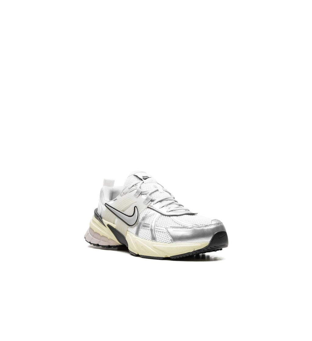 Nike V2K Run Summit White/Metallic Silver