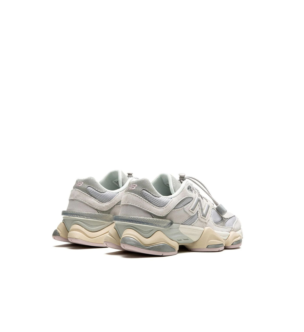 New Balance 9060 Grey