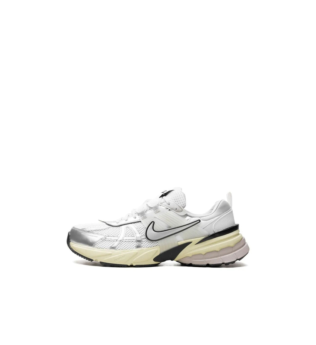 Nike V2K Run Summit White/Metallic Silver